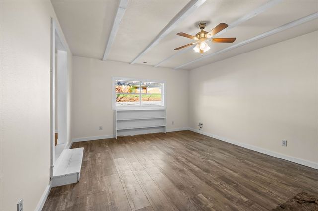 1952 N Juneway Terrace, Fayetteville, AR 72703