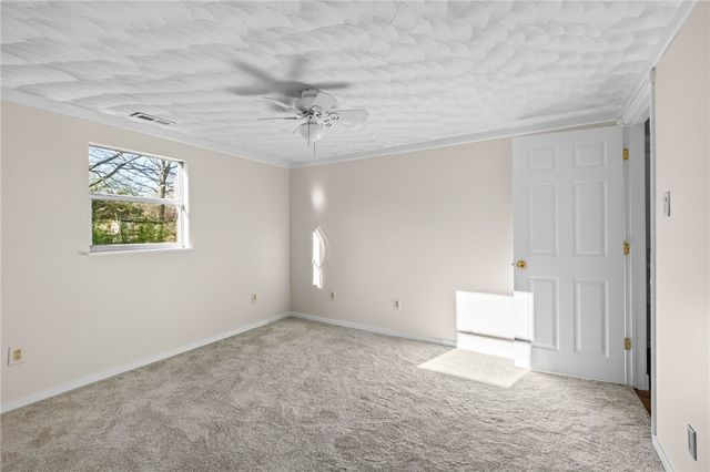 1952 N Juneway Terrace, Fayetteville, AR 72703