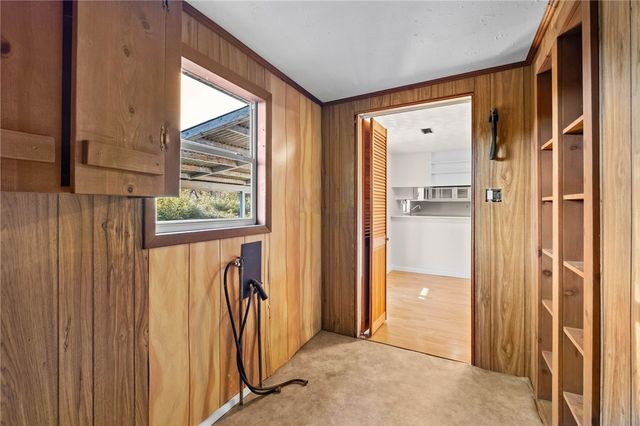 1952 N Juneway Terrace, Fayetteville, AR 72703