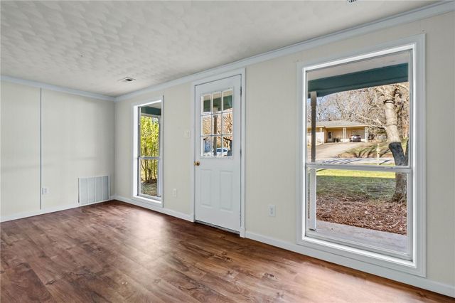 1952 N Juneway Terrace, Fayetteville, AR 72703