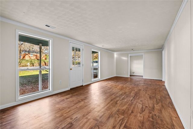 1952 N Juneway Terrace, Fayetteville, AR 72703