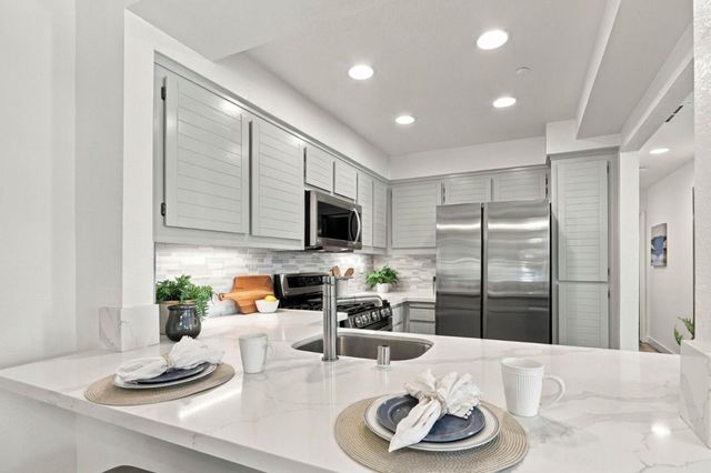 6985 Rodling Drive A, San Jose, CA 95138