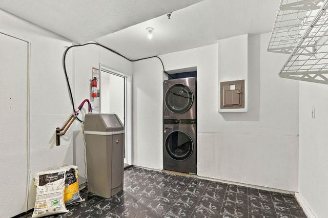 6985 Rodling Drive A, San Jose, CA 95138