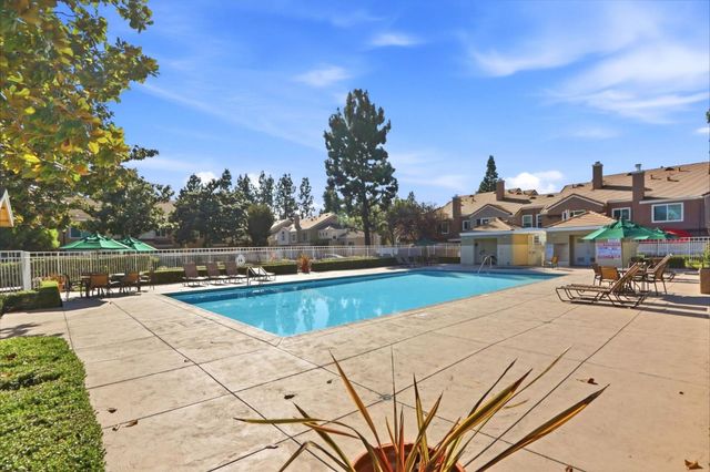 6985 Rodling Drive A, San Jose, CA 95138