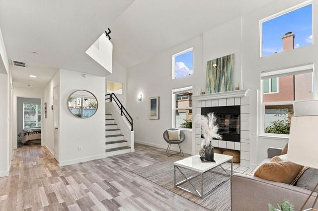 6985 Rodling Drive A, San Jose, CA 95138