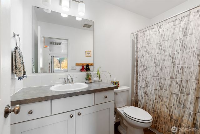 105 Johnson Road, Winlock, WA 98596