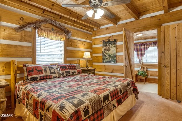 2752 Blue Springs Way, Sevierville, TN 37862