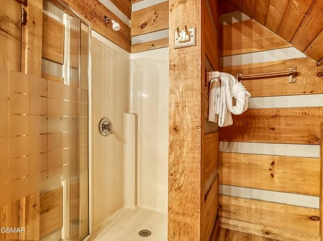 2752 Blue Springs Way, Sevierville, TN 37862