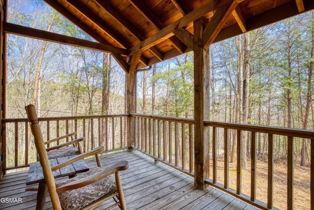 2752 Blue Springs Way, Sevierville, TN 37862