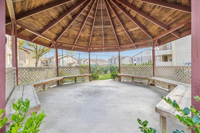 2120 El Paseo Street 2422, Houston, TX 77054