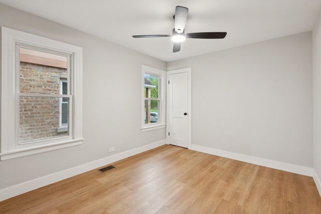 3737 N Cumberland Avenue, Chicago, IL 60634