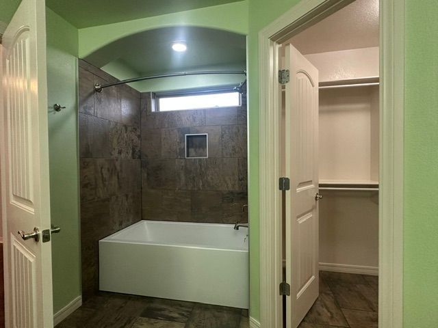 2659 N Villa Boulevard, Fayetteville, AR 72703