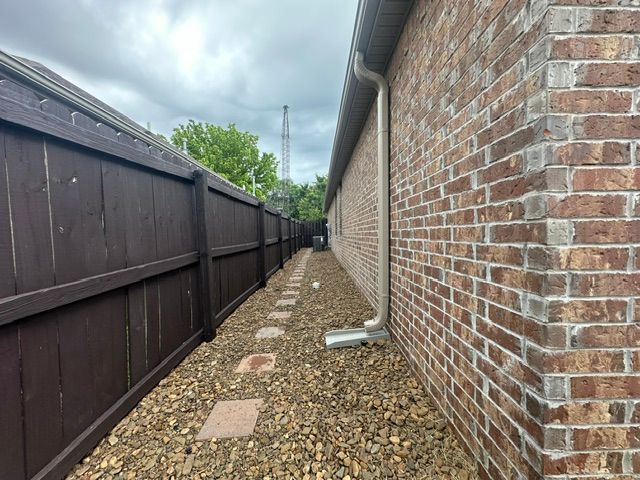 2659 N Villa Boulevard, Fayetteville, AR 72703