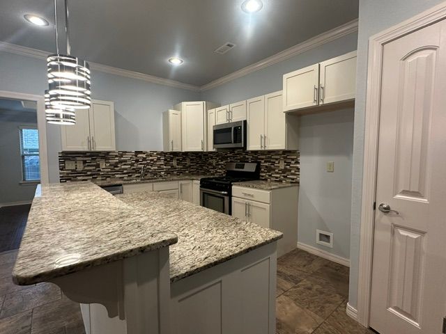 2659 N Villa Boulevard, Fayetteville, AR 72703