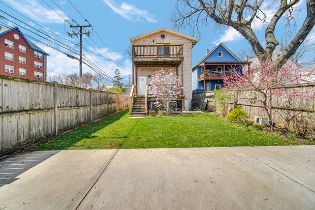 1915 Dewey Avenue, Evanston, IL 60201