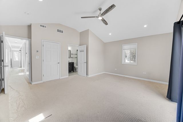 1915 Dewey Avenue, Evanston, IL 60201