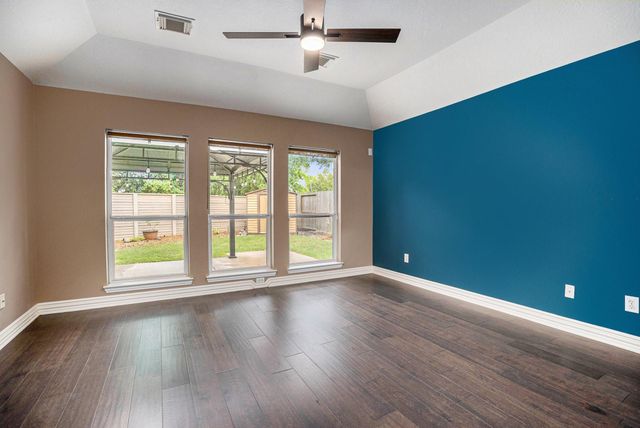 9338 Stoneridge Canyon Lane, Houston, TX 77089