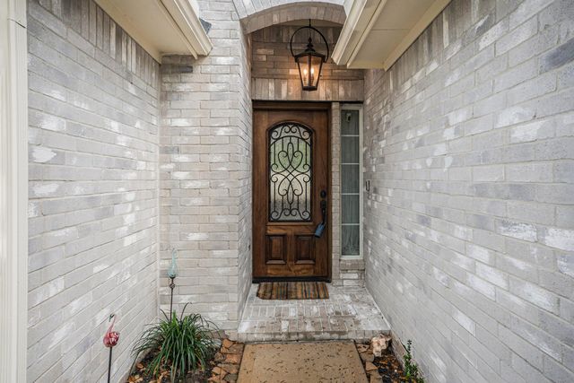 9338 Stoneridge Canyon Lane, Houston, TX 77089