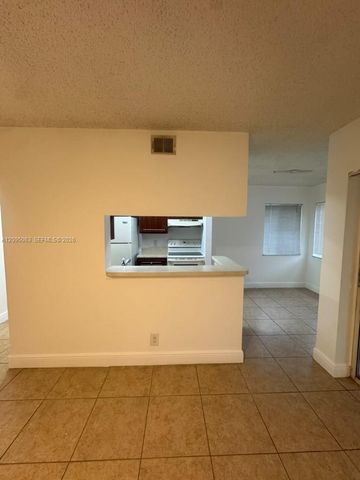 5612 Rock Island Road 152, Tamarac, FL 33319