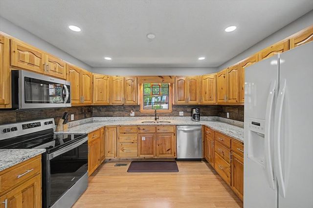 1488 Walnut Rdg, Ellijay, GA 30536