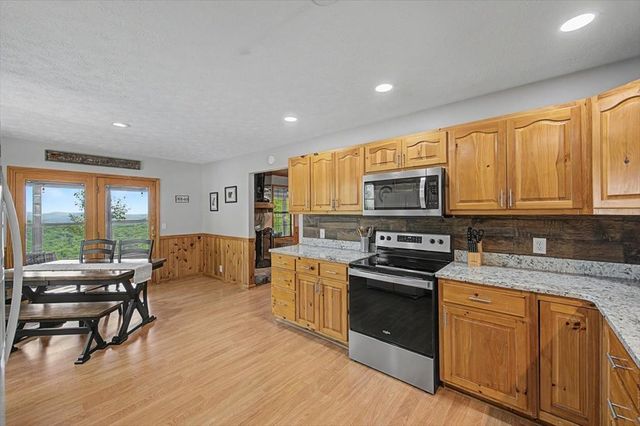1488 Walnut Rdg, Ellijay, GA 30536