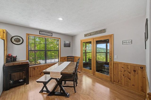 1488 Walnut Rdg, Ellijay, GA 30536