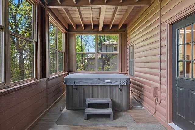 1488 Walnut Rdg, Ellijay, GA 30536