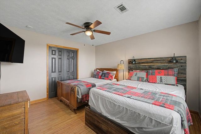 1488 Walnut Rdg, Ellijay, GA 30536