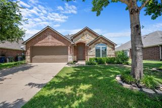 2413 Deerwood Drive, Little Elm, TX 75068