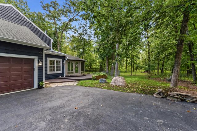 13737 N Lake Shore DRIVE, Mequon, WI 53097
