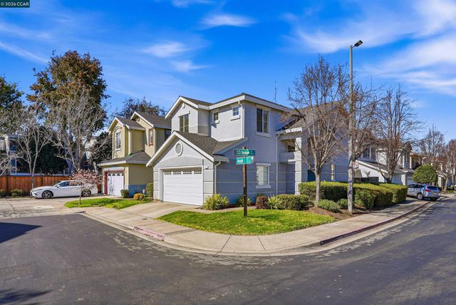 1 Avocet Ct, Alameda, CA 94501