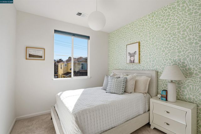 1 Avocet Ct, Alameda, CA 94501