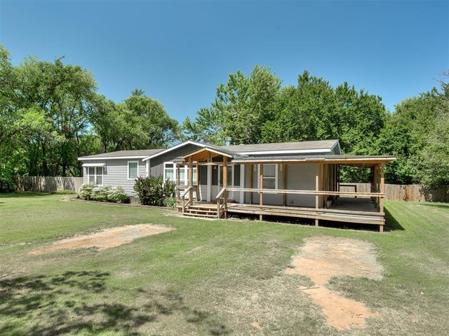10200 Pecan Tree Circle, Lexington, OK 73051