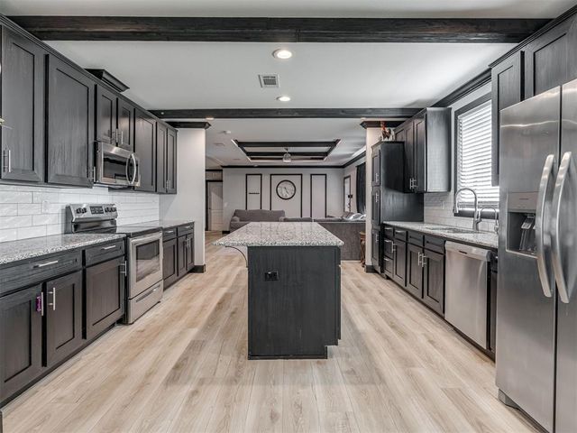 10200 Pecan Tree Circle, Lexington, OK 73051