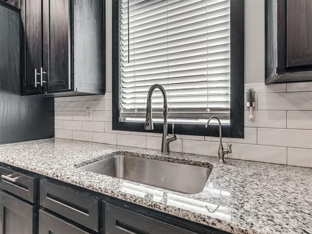 10200 Pecan Tree Circle, Lexington, OK 73051