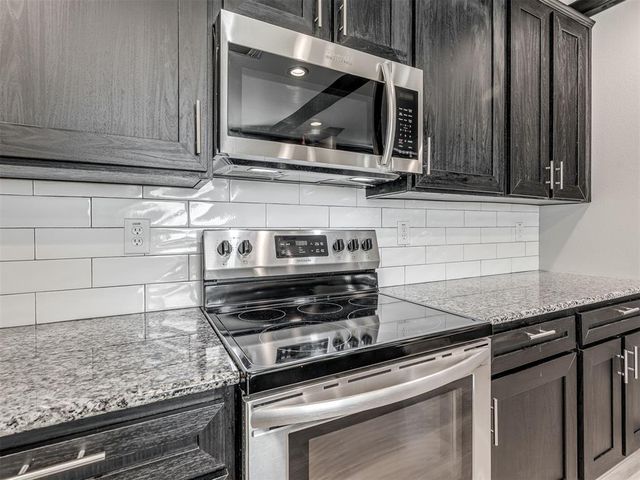 10200 Pecan Tree Circle, Lexington, OK 73051