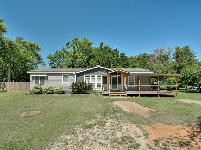 10200 Pecan Tree Circle, Lexington, OK 73051