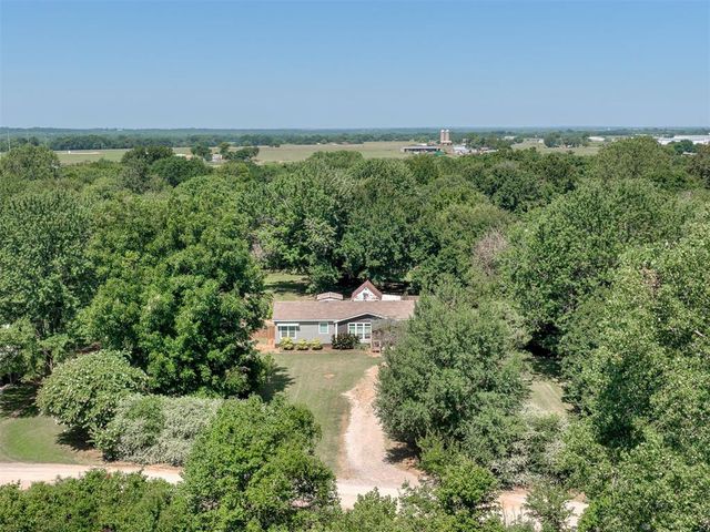 10200 Pecan Tree Circle, Lexington, OK 73051