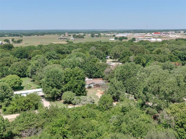 10200 Pecan Tree Circle, Lexington, OK 73051