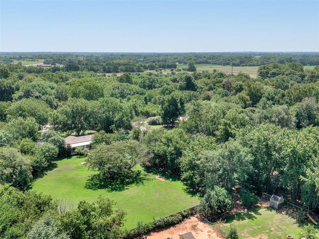 10200 Pecan Tree Circle, Lexington, OK 73051