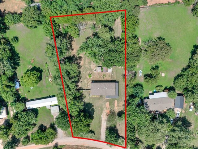 10200 Pecan Tree Circle, Lexington, OK 73051