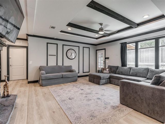 10200 Pecan Tree Circle, Lexington, OK 73051