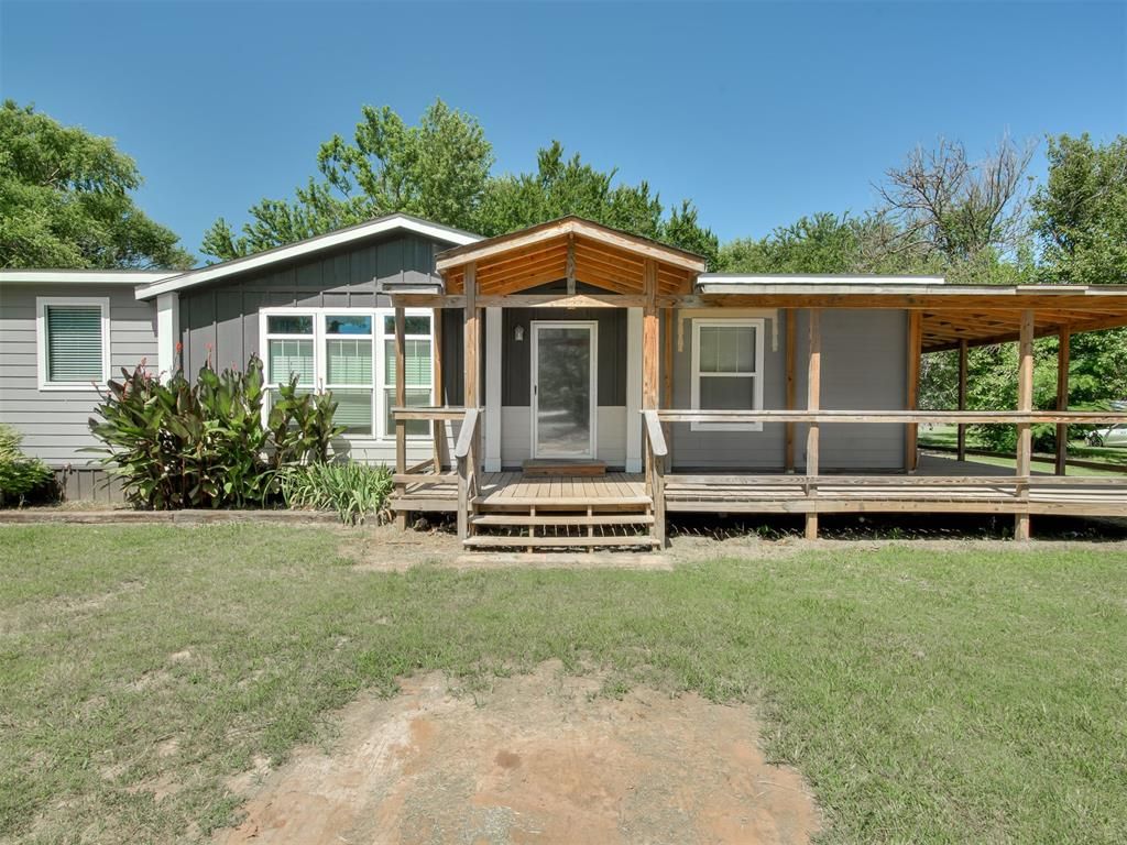 10200 Pecan Tree Circle, Lexington, OK 73051