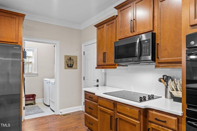 200 Heather Brook Circle, Spring Lake, NC 28390
