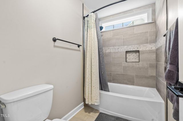 200 Heather Brook Circle, Spring Lake, NC 28390