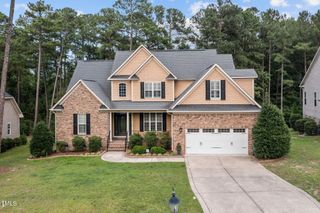 200 Heather Brook Circle, Spring Lake, NC 28390