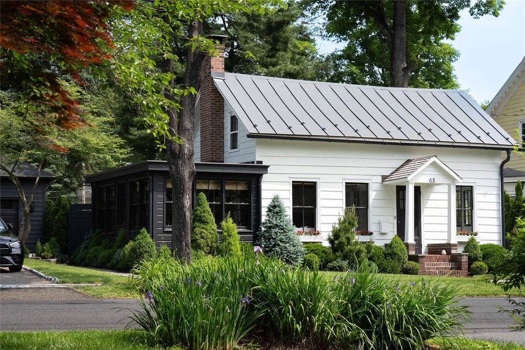 63 South Street, Rhinebeck, NY 12572