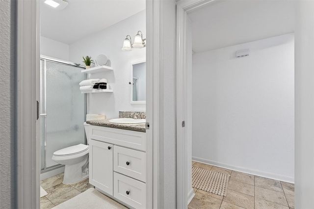 610 Lauderdale 610, Rockport, TX 78382