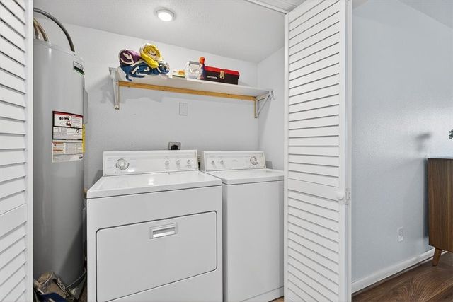 610 Lauderdale 610, Rockport, TX 78382