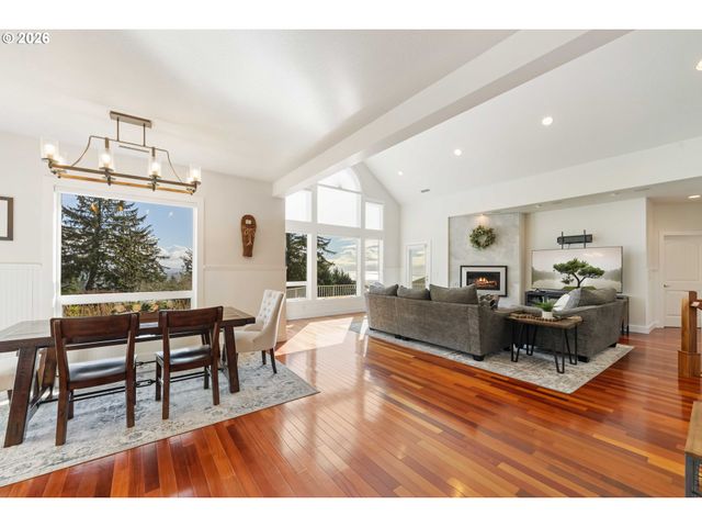 90955 SOUTHVIEW Ln, Florence, OR 97439